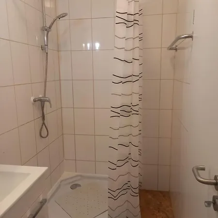 3 Sleeping דירה *